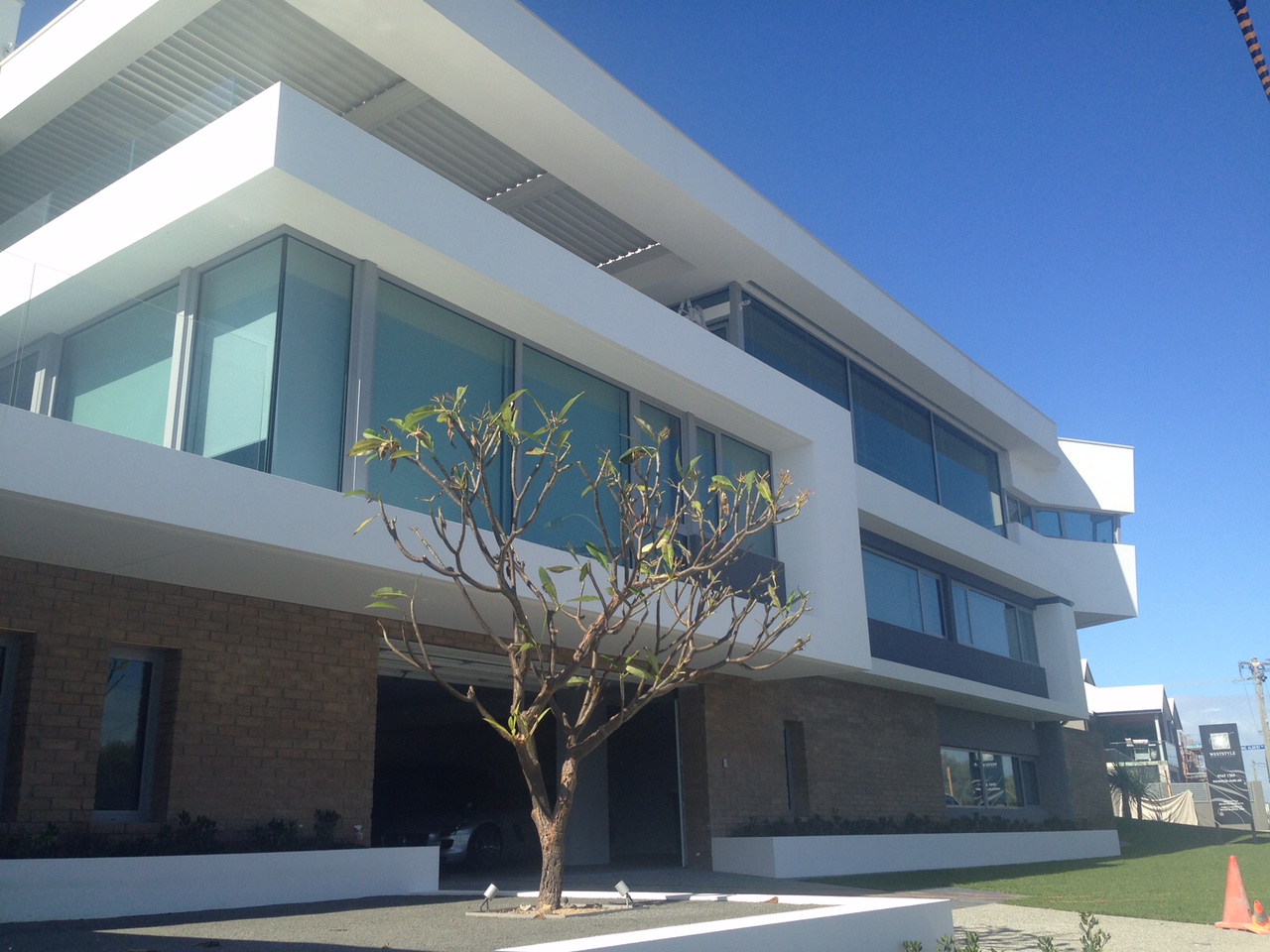 Exterior Glass Protection – Weststyle Homes Trigg