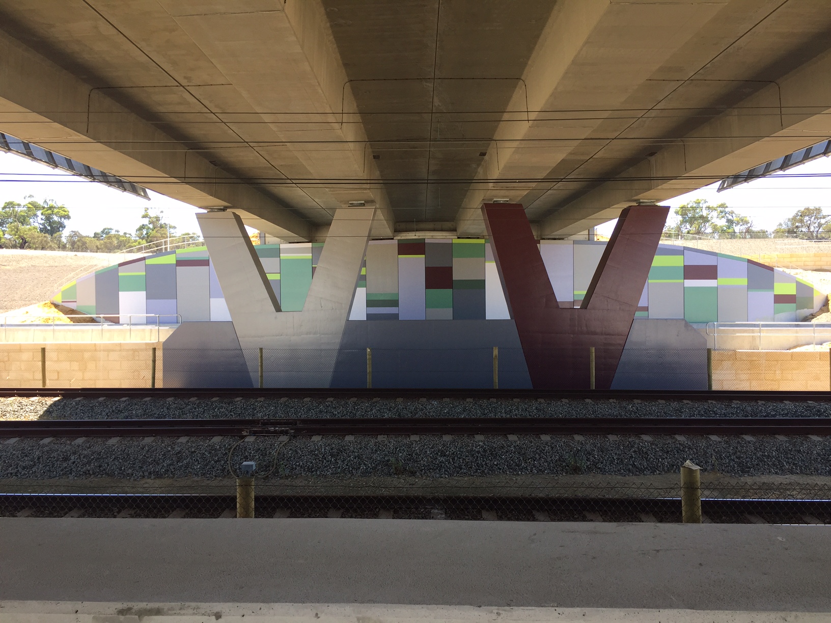 Mitchell Freeway Extension – Anti Graffiti Painting